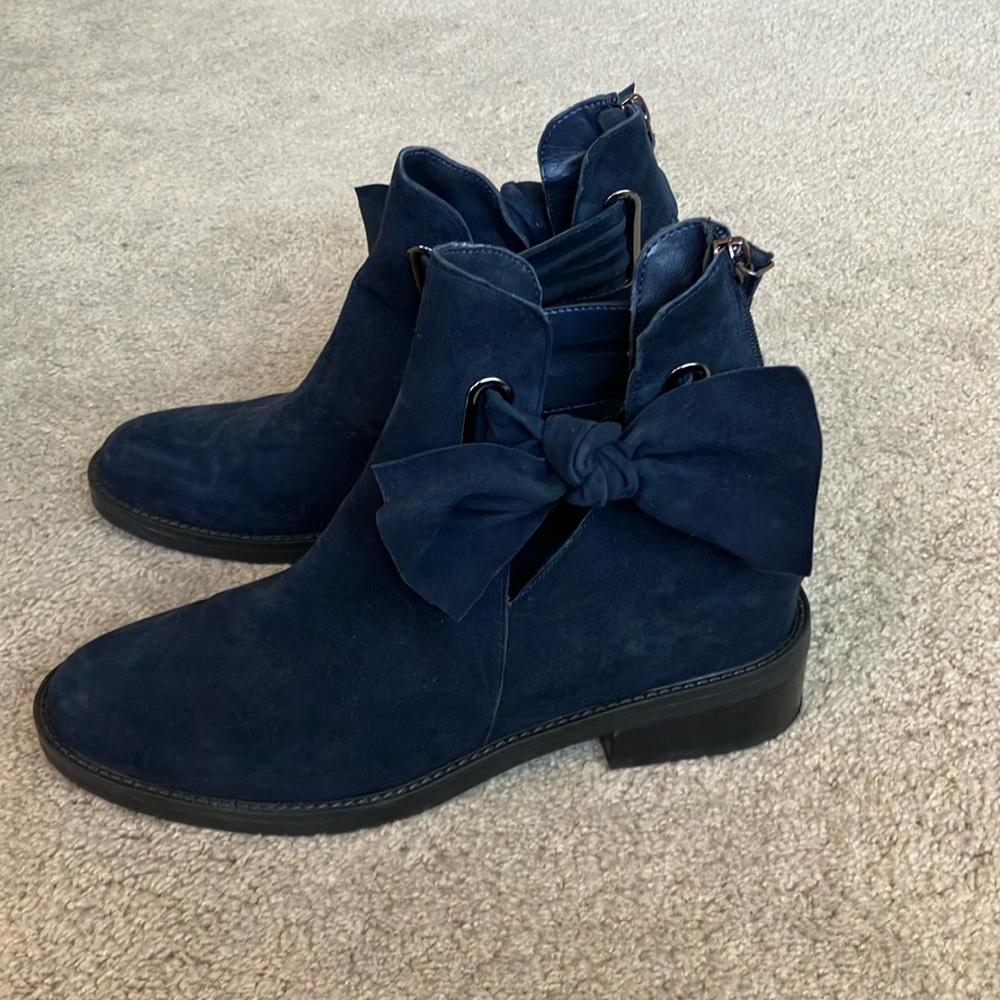 Nine West Navy Blue Flat Boots